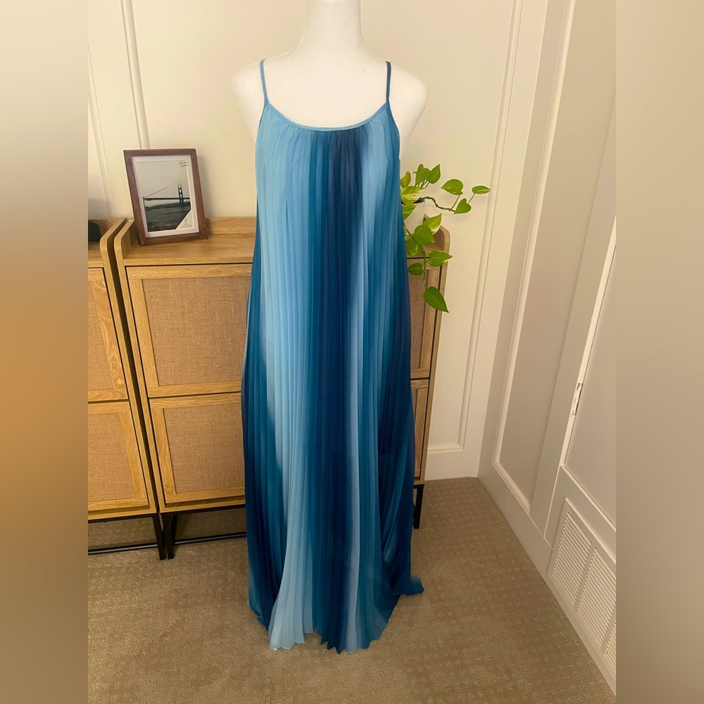 Socialite Blue Sleeveless Maxi Sundress
